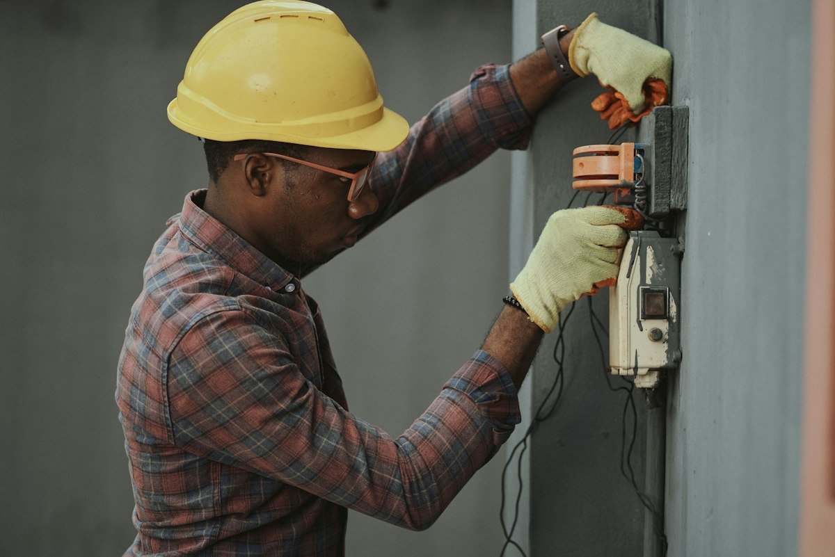 Inverter and geyser electrical installation illustration